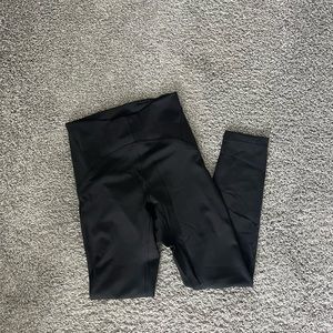 Lululemon black leggings size 4